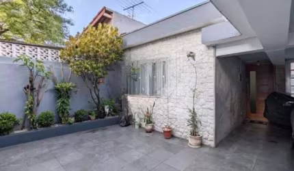 Casa em Ótima Localização em Rudge Ramos, São Bernardo do Campo