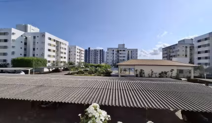 Apartamento  mobiliado,  com três quartos -  à venda na Aruana