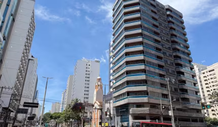 Espaço e localização privilegiada definem este apartamento exclusivo de 280m²!