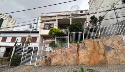 Comprar Casa 05 quartos - Bom Pastor - Juiz De Fora - Rezende Imóveis