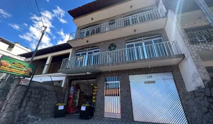 Apartamento com 3 quartos à venda no bairro Democrata! Excelente oportunidade.