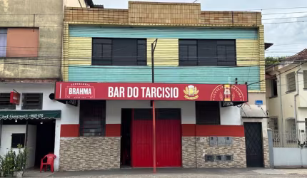 Oportunidade de ouro para quem quer ver o seu negócio decolar! Loja à venda no bairro Mariano Procópio.