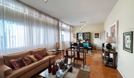 Morar no coração da cidade é ter praticidade e qualidade de vida todos os dias! Apartamento 03 quartos no Centro de JF.