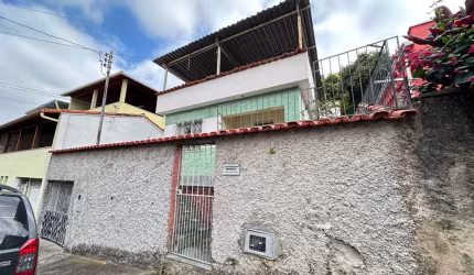 Casa com4 quartos à venda no bairro Grajaú