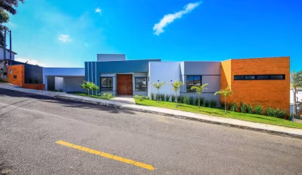 Você já sonhou em morar numa casa onde liberdade e segurança dançam juntas, num bairro que eleva seu estilo de vida? Casa à venda no Spina Ville.