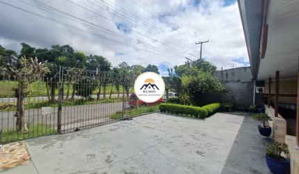 Casa Térrea Ampla | Oportunidade Perfeita para Moradia ou Comércio!
