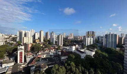 Apartamento à Venda em Espinheiro