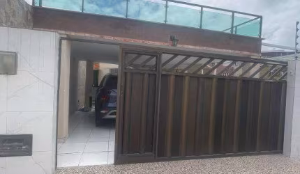 Casa à Venda em Nova Parnamirim