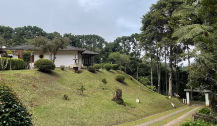 Imovem fantastico em Condominio fechado  Na suiça Brasileira