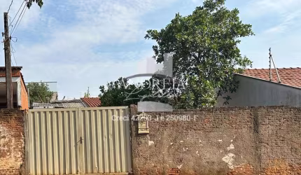 Terreno à venda no Centro, Araraquara  por R$ 250.000