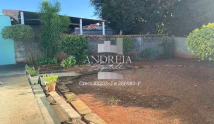 LINDA CASA CASA COM 1 SUITE E MAIS 3 QUARTOS