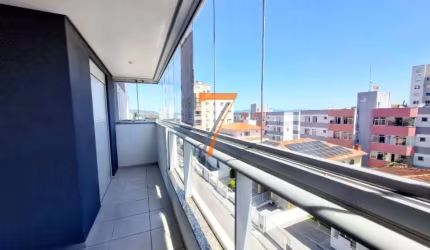 Apartamento à venda de 4 quartos, sendo 1 suíte, 2 quartos de solteiro e 1 reversível, condomínio com área de lazer completa!!! 2 vagas de garagem cobertas e hobby box.