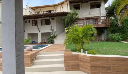 Casa 5 quartos, Condomínio Jardim Califórnia, lado do Marista