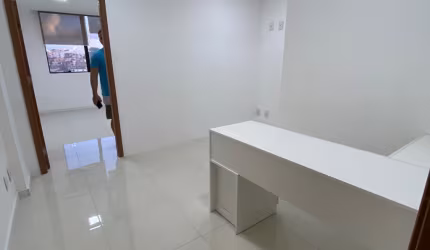 Alugo Sala comercial com divisória, Vasco da Gama Plaza