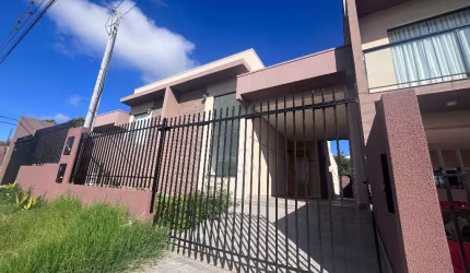 Casa em Uvaranas Próx Siqueira Campos