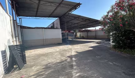 Galpão Comercial no Centro: Excelente Oportunidade!