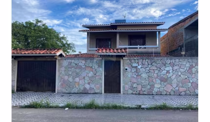 casa 4/4,  3 suites , em Dias D´Avila/BA