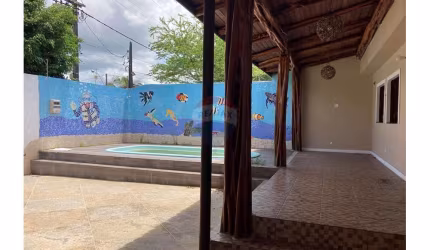 Casa a venda 4/4, sendo uma suite em Nova Dias d'Ávila, 350m²