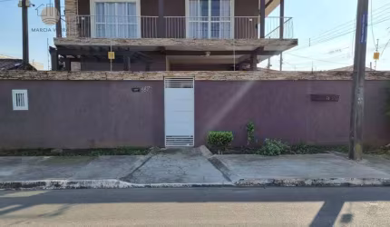 Sobrado com 3 dormitórios à venda, 234 m² por R$ 790.000,00 - Jardim Triângulo - Pinhais/PR