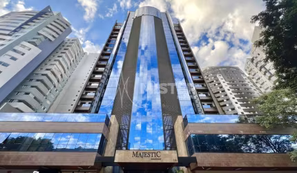 Apartamento com 04 Suites no Centro de Maringá.