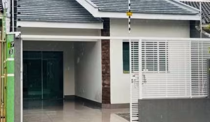 Casa Mobiliada à Venda em Maringá, Jardim Atlanta - 148m²