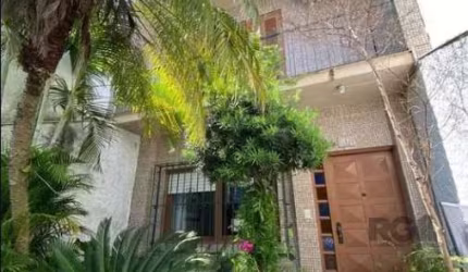Casa 3 Dormitório(s) Bairro Cidade Baixa