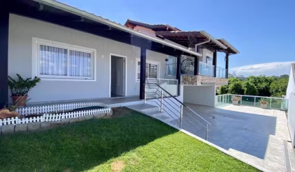 Casa para Venda em Blumenau, Fortaleza, 4 dormitórios, 1 suíte, 3 banheiros, 4 vagas
