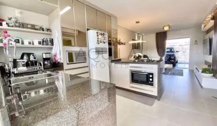 Casa para Venda em Blumenau, Garcia, 3 dormitórios, 1 suíte, 3 banheiros, 2 vagas