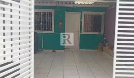 Casa em condomínio fechado com 3 quartos à venda na Rua Manoel Alves Teixeira, 392, Vila Ipanema, Piraquara por R$ 235.000