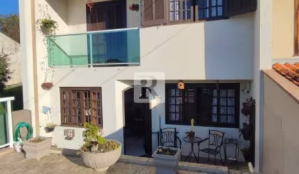 Casa com 3 quartos à venda na Arcesio Correio de Lima, 100, Atuba, Curitiba por R$ 799.900