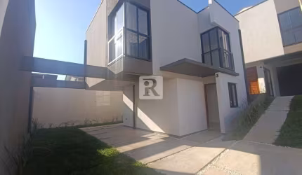 Casa com 2 quartos à venda na Rua Nossa Senhora do Rocio, 223, Santa Cândida, Curitiba por R$ 579.000