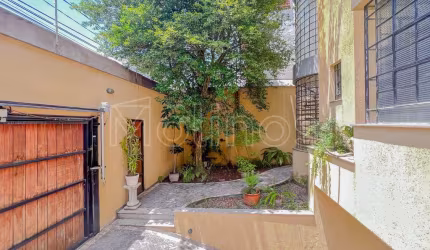 Casa de Alto Padrão com construção impecável no Tatuapé