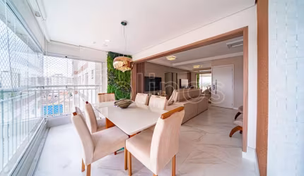 Apartamento reformado de 107m²  com 3 suites e 2 vagas a venda no Pq Sao Jorge