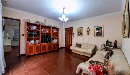 Casa Térrea Muito Ampla no Tatuapé!!!