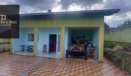 Casa num lote de 360m², com 160m² de construção no Centro de Anápolis