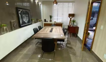 Excelente imóvel comercial localizado no Centro