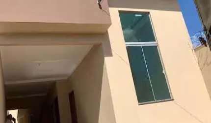 LINDA CASA NO VIVIAM PARQUE