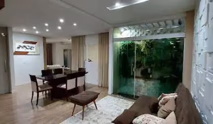 Excelente Casa a Venda, Bem Localizada - Bairro Anapolis City