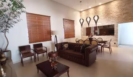 Linda Casa De Esquina No Condomínio Anaville