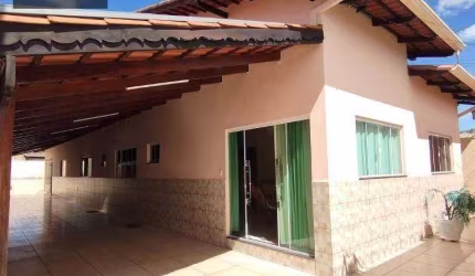 Casa com 3 dormitórios à venda, 250 m² por R$ 720.000,00 - Vila Jaiara - Anápolis/GO