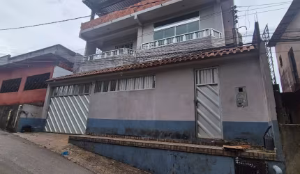 Vende-se Casa no Lírio do Vale-Manaus-AM