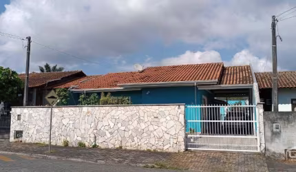 Casa grande em Indaial-SC, com localização excelente