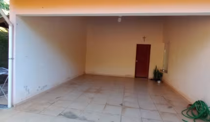 Linda Chácara com excelente casa
