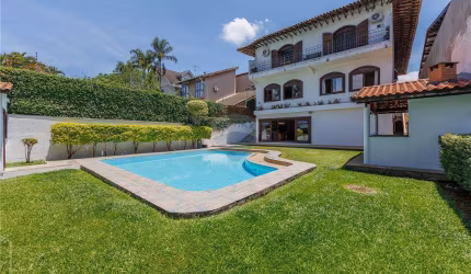 Casa com 803 m²  5 suites  localizada no Alto da Boa Vista /SP  - Valor abaixo do mercado também disponível para locação no valor de R$14.500,00