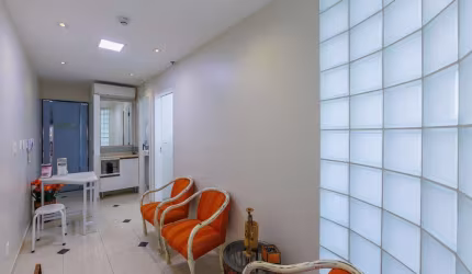 Versátil conjunto comercial para venda, 32m²