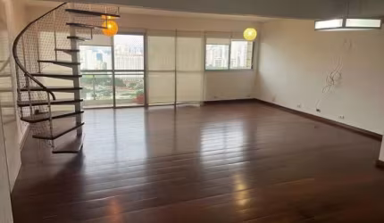 Aconchegante cobertura para venda com 4 quartos, sendo 2 suítes, 328m²