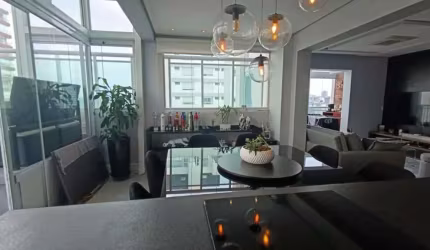 Atraente cobertura para venda com 2 quartos, sendo 2 suítes, 153m²
