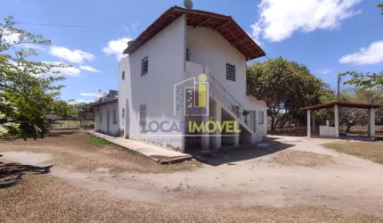 Sítio a venda na Lagoa das Flores com 2 casas, árvores frutíferas, poço artesiano, irrigação, baías