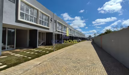 Casa duplex de 3 quartos sendo 1 suíte nova em conceito aberto em condomínio fechado  em ótima loca