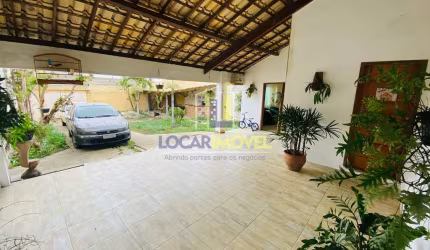 Excelente Casa de 4 quartos e garagem para 4 carros à Venda, Santa Cecília, Vitória da Conquista, B